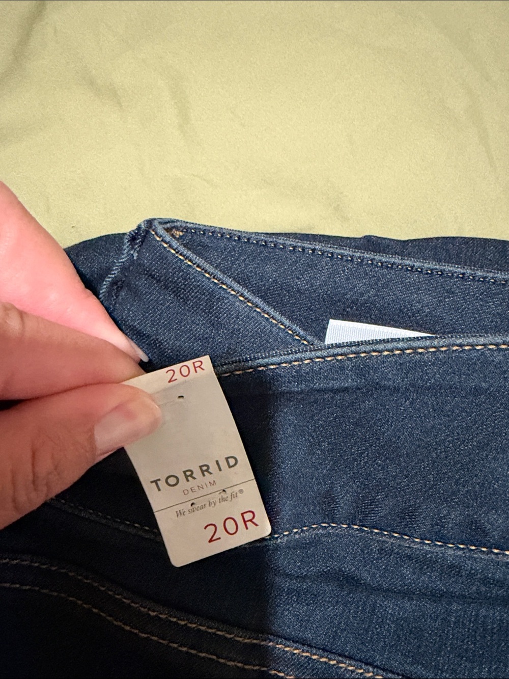 Jeans - Picture 2 of 4